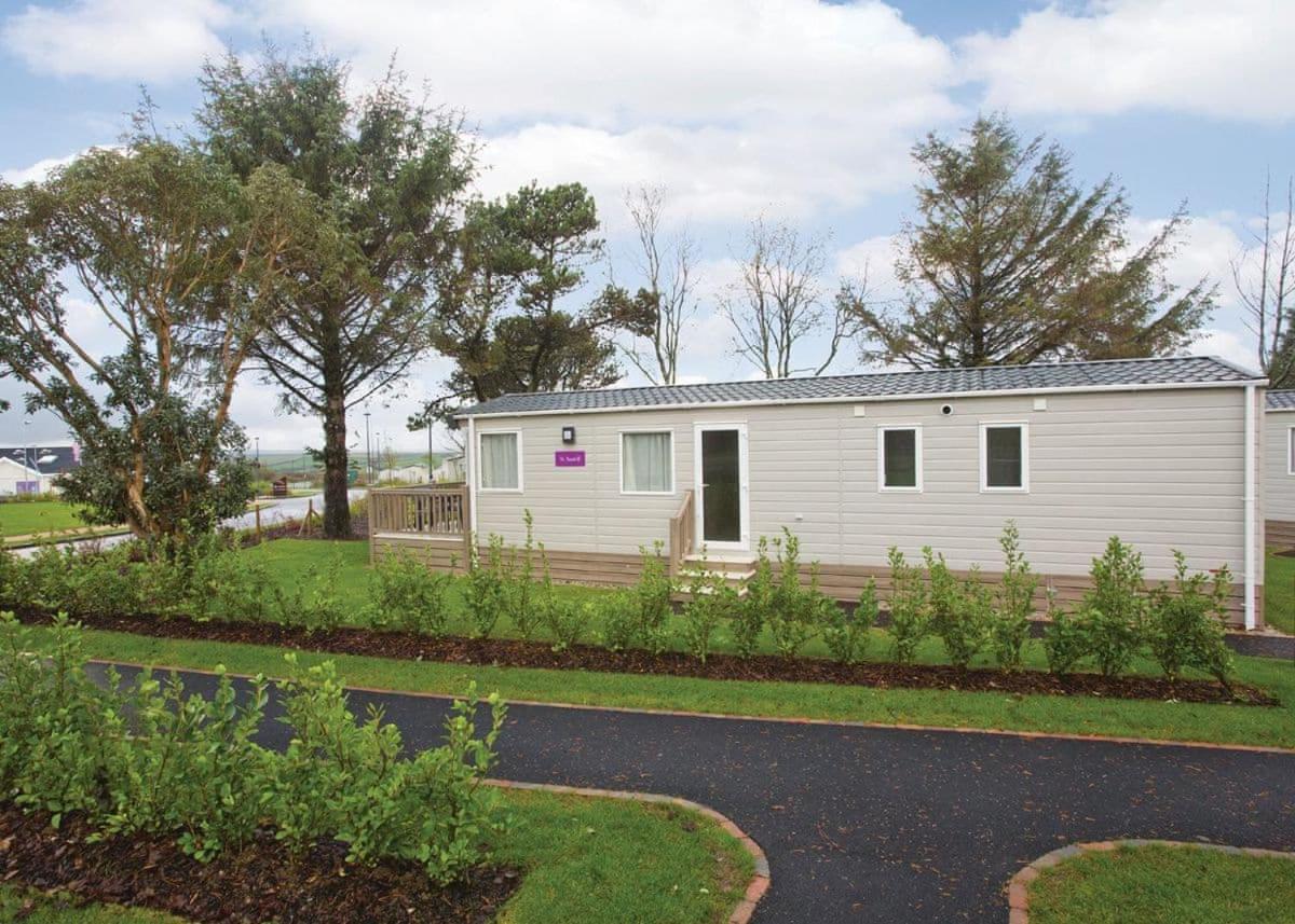 Piran Meadows Resort New Quay Exterior foto